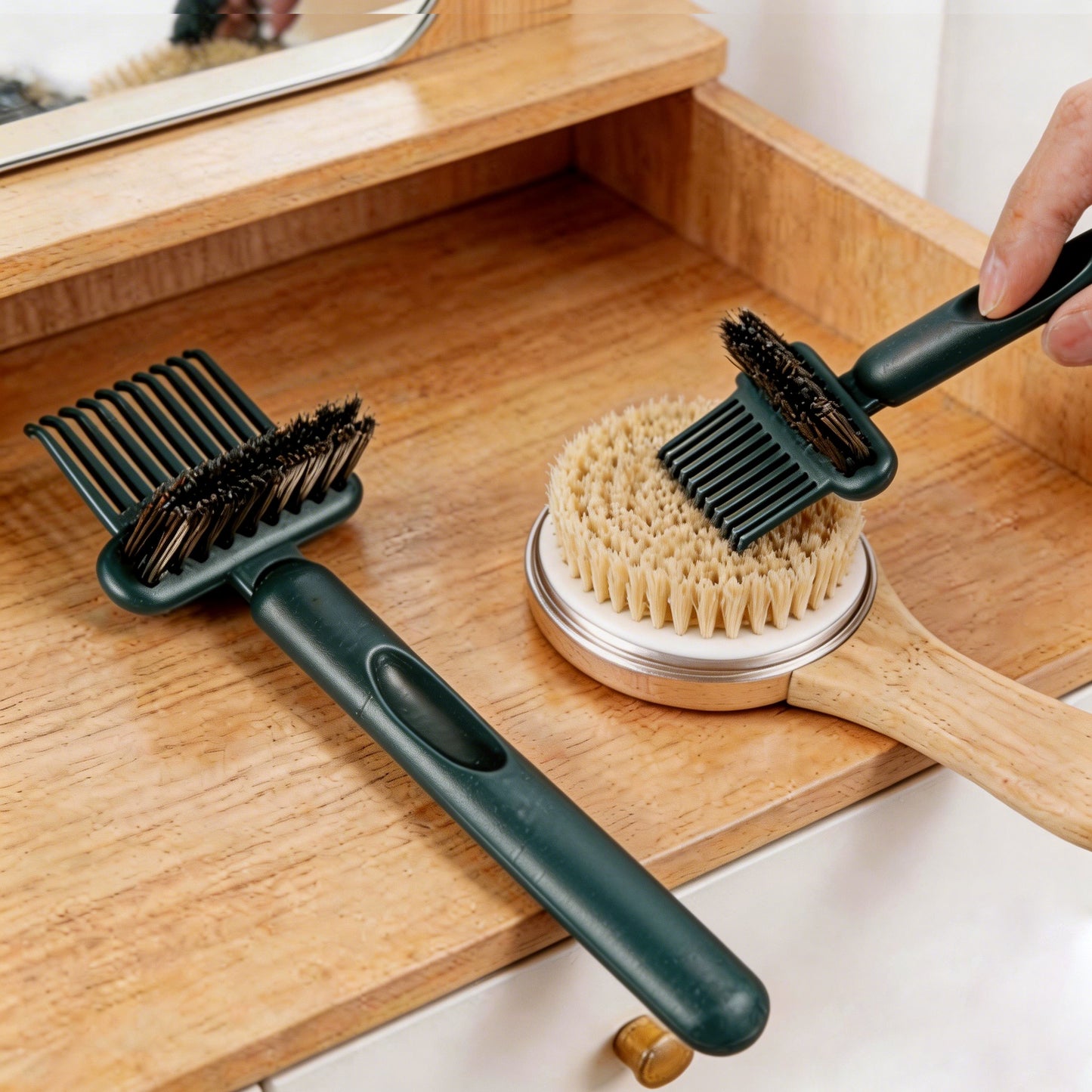 Avafera® 2-in-1 Brush Cleaning Tool – Compact Comb & Brush Cleaner
